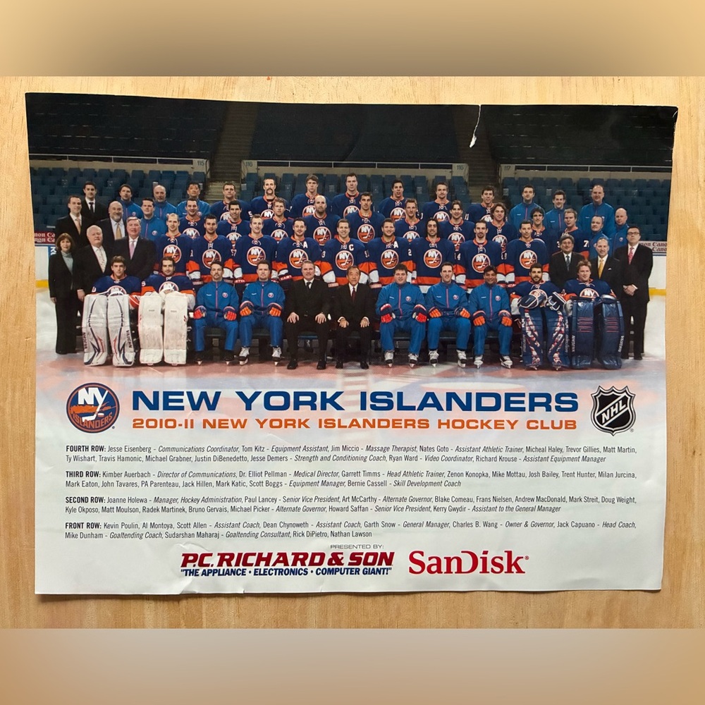 New York Islanders 2010-11 Team Photo 8.5” x 11”